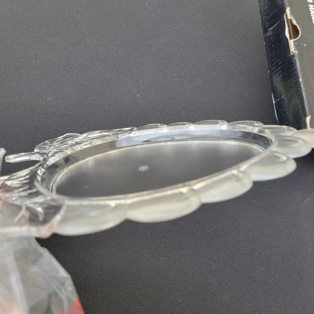 Party Plate Set (4) ~ Wine Holder For a Free Hand ~ Wine Club! Retro ~ NIB